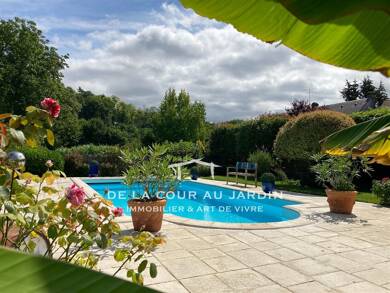 Ferme à vendre 720 000 € 7 pièces 4 chambres 253 m² 650 m² de terrain Centre Ville Crepy en Valois 60800