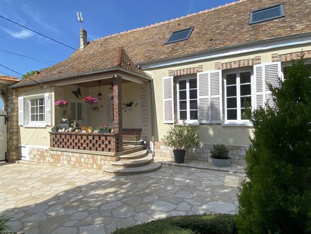 Maison à vendre 320 000 € 8 pièces 5 chambres 160 m² 739 m² de terrain Courlon sur Yonne 89140