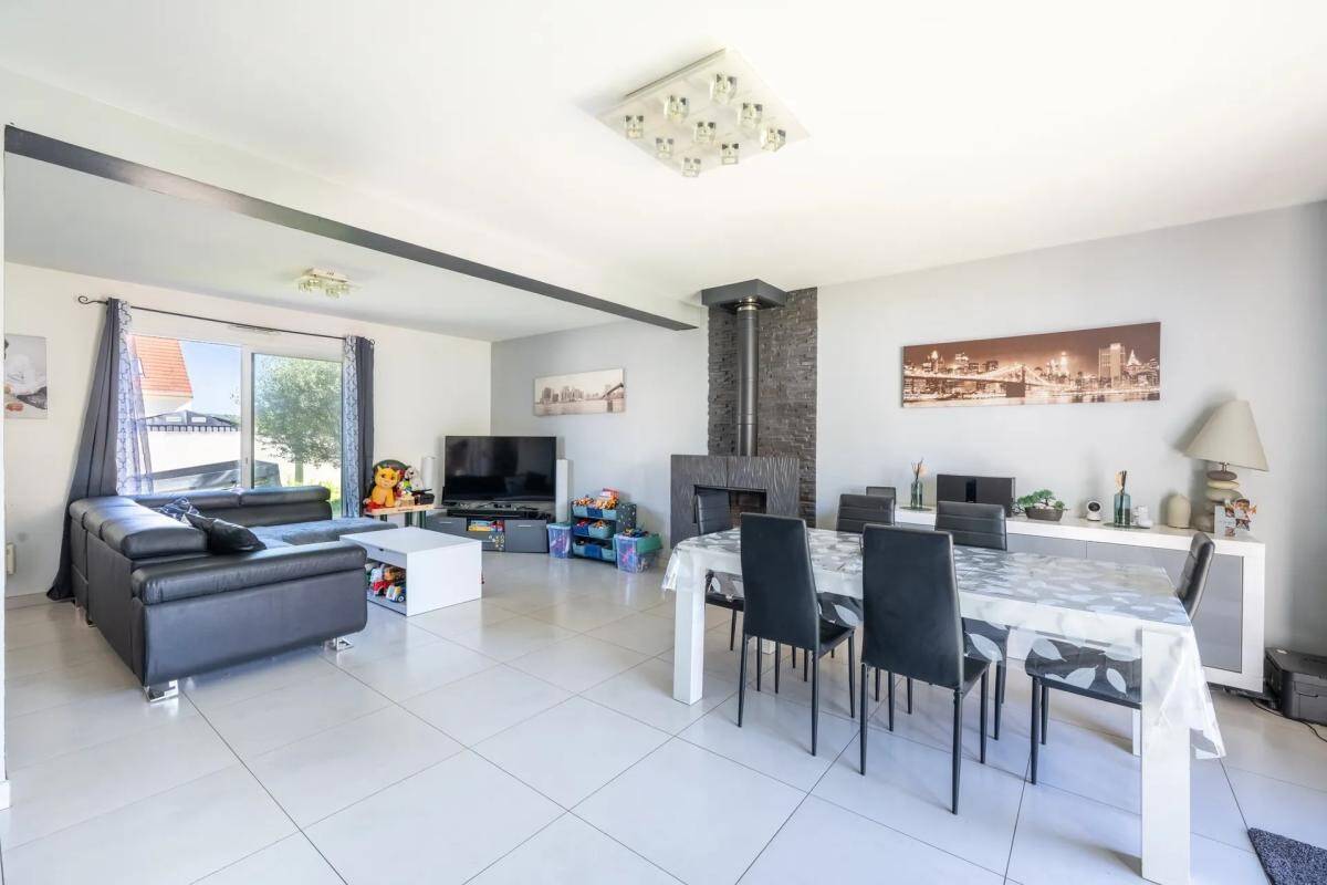 Maison à vendre, 201m², MEZIERES SUR SEINE