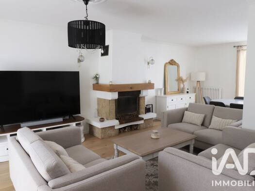 Maison à vendre 449 000 € 6 pièces 5 chambres 136 m² 360 m² de terrain Le Plateau Viry-Châtillon 91170