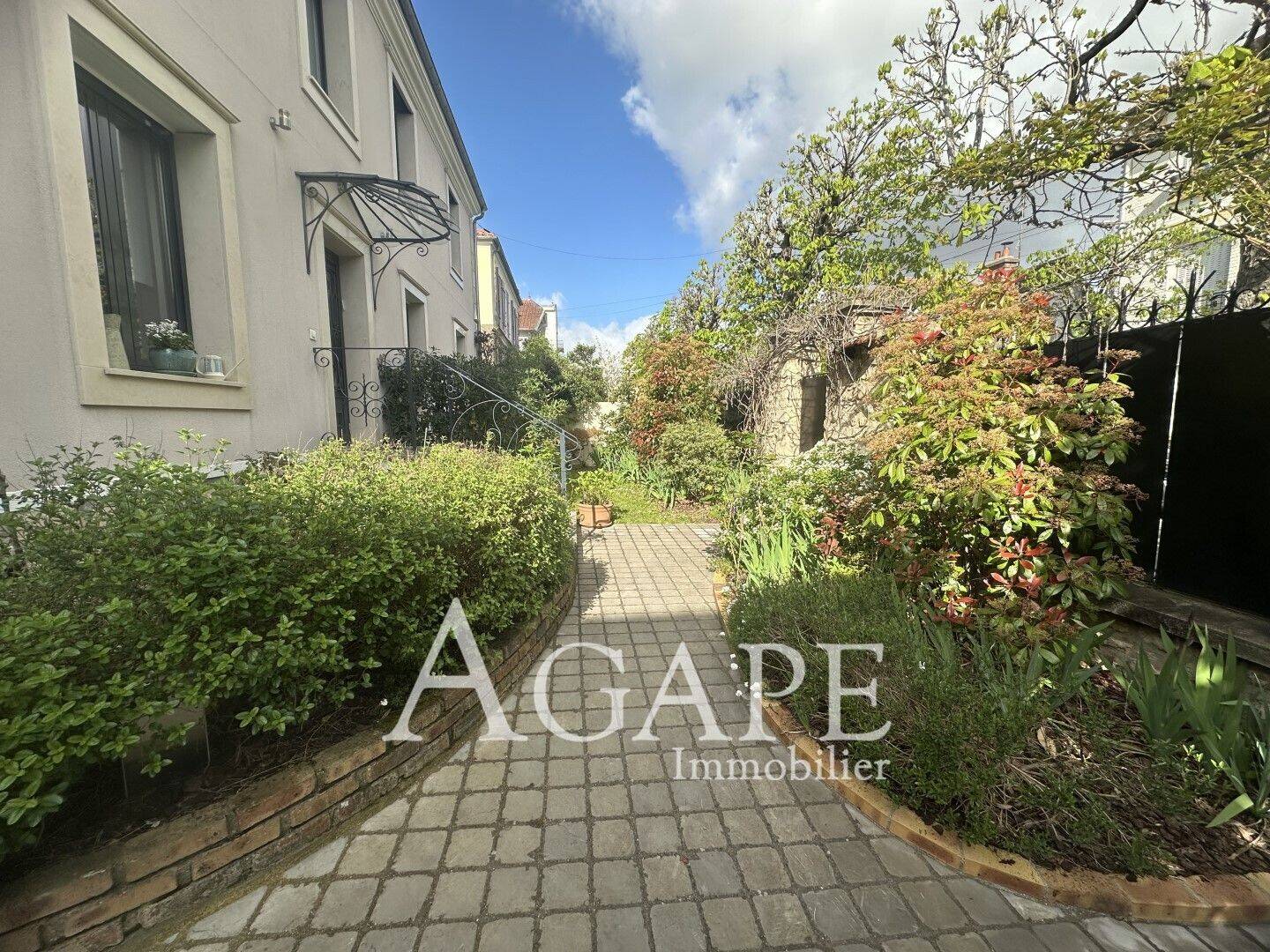 Maison à vendre, 168m², SAINT MAUR DES FOSSES