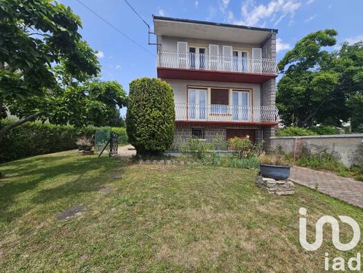 Maison à vendre 150 000 € 4 pièces 3 chambres 107 m² 1 109 m² de terrain Bellevue les Ozieres Yzeure 03400