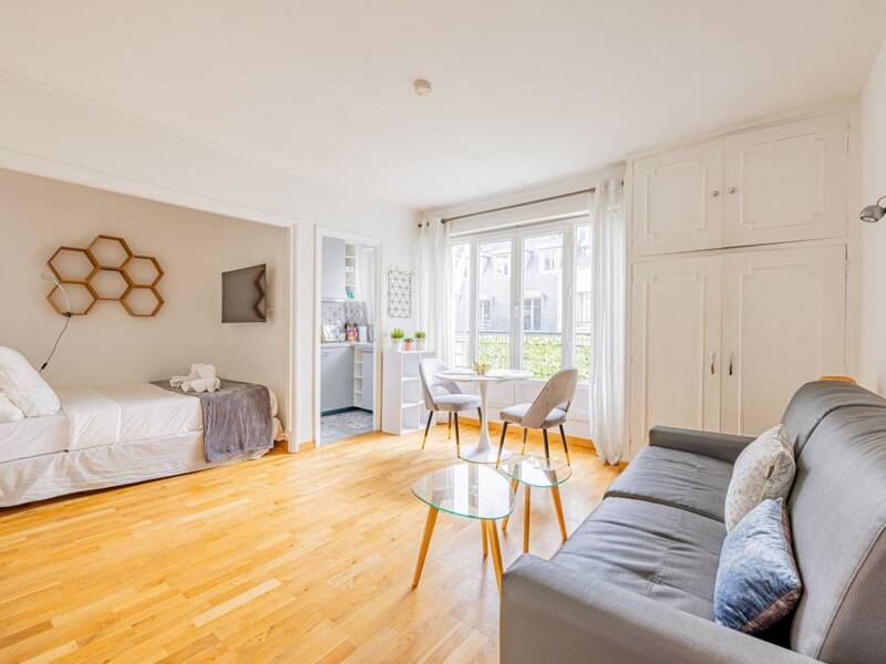 Maison à louer, 0m², PARIS 17E