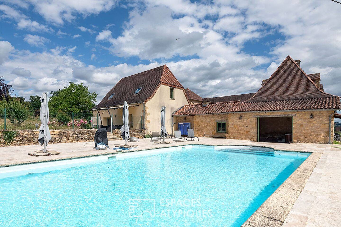 Maison à vendre, 730m², SAINT MEDARD D'EXCIDEUIL