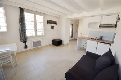 Duplex à louer 750 € 1 pièce 22 m² Dernier étage, Étage 2/2 Chateau Maisons-Laffitte 78600
