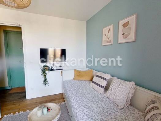 Appartement à louer - logement étudiant 750 € 1 pièce 13,8 m² 4ème étage dès le 21/04/2026 ZAC de Charlebourg La Garenne-Colombes 92250