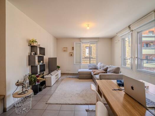 Appartement à vendre 270 000 € 3 pièces 2 chambres 66,78 m² Étage 2/6 Vaise - Rochecardon - Industrie Lyon 9ème arrondissement 69009