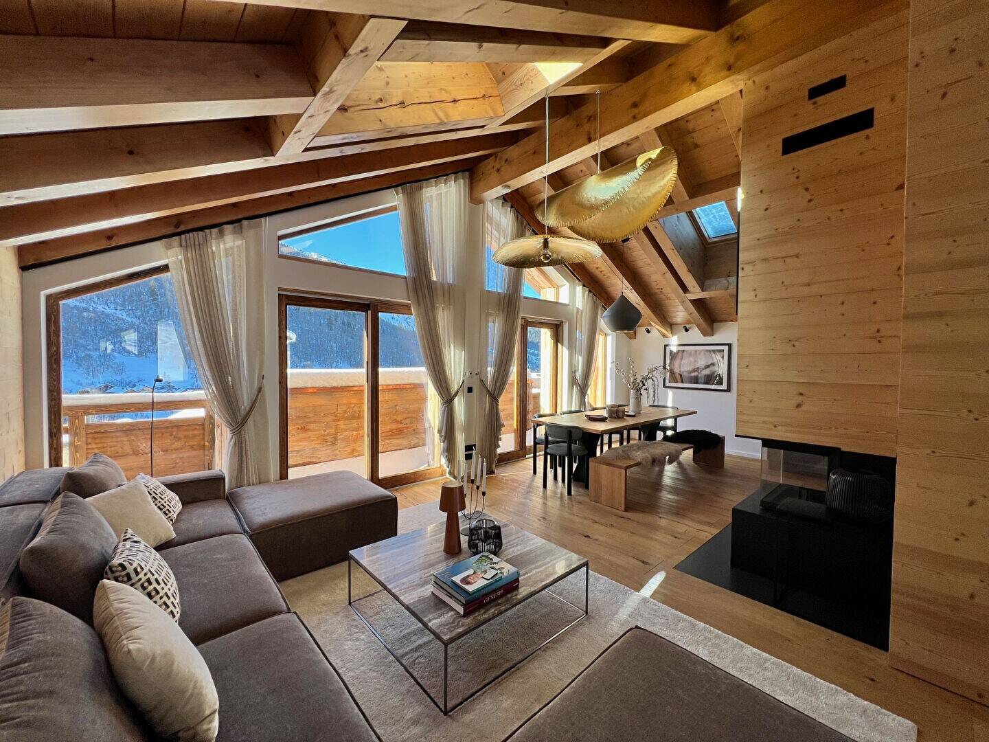Maison à vendre, 205m², MERIBEL LES ALLUES
