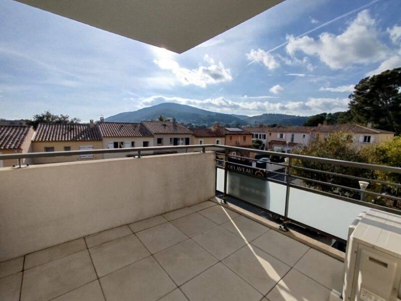 Maison à louer, 40m², CUERS