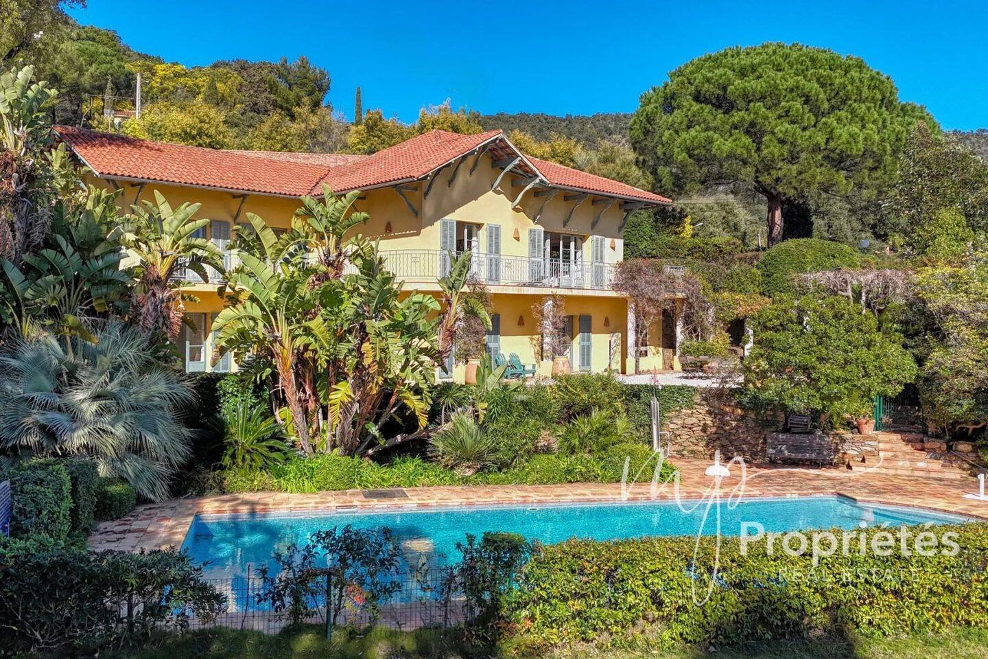Maison à vendre, 300m², RAYOL CANADEL SUR MER