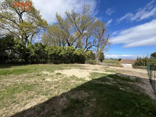Terrain constructible à vendre 125 000 € 702 m² de terrain Saint-Geniès-de-Comolas 30150