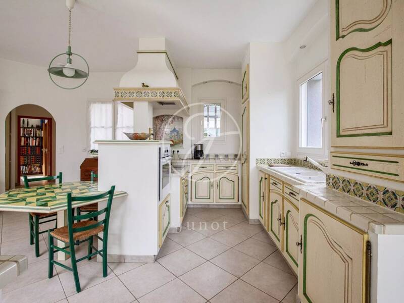 Maison à vendre, 192m², LA CELLE SAINT CLOUD