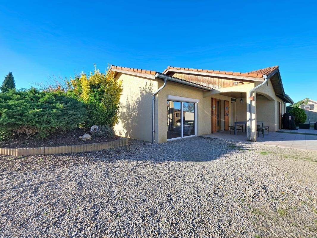 Maison à vendre, 110m², SAINT PIERRE DE CHANDIEU