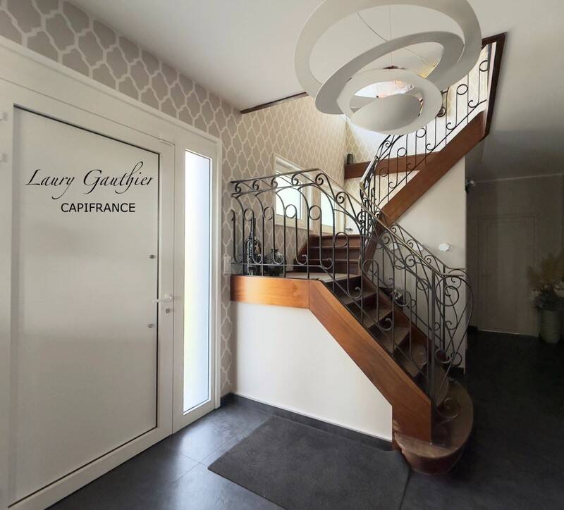 Maison à vendre, 208m², LA CHAPELLE D'ARMENTIERES