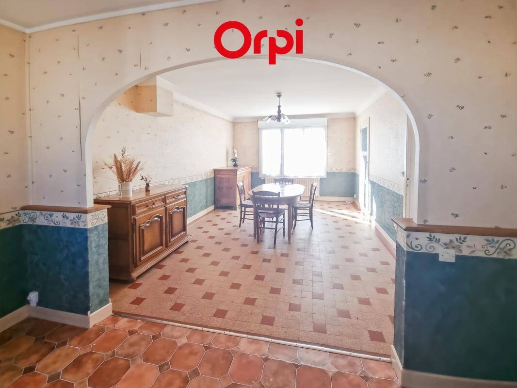 Maison à vendre, 86m², SAINT COSME EN VAIRAIS