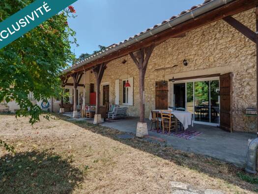 Maison à vendre 269 900 € 6 pièces 4 chambres 214 m² 1 362 m² de terrain Laroque-Timbaut 47340