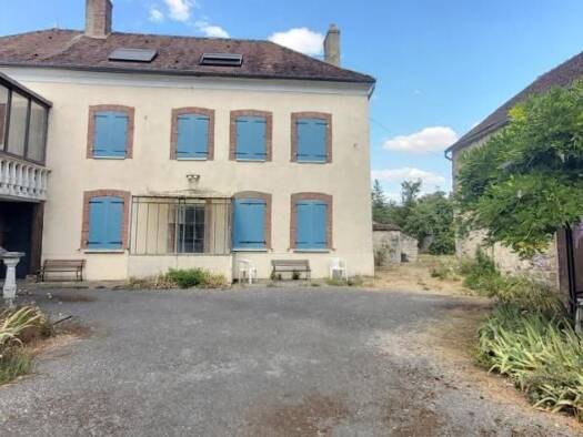 Maison à vendre 332 800 € 13 pièces 7 chambres 367 m² 1 526 m² de terrain Villecerf 77250