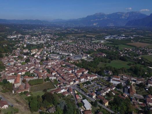 Terrain constructible à vendre 82 000 € 325 m² de terrain Tullins Tullins 38210