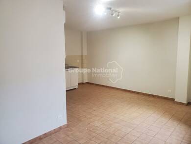 Appartement à louer 536 € 1 pièce 29 m² 1er étage St Priest 69800