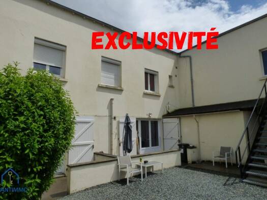 Immeuble à vendre 365 750 € 238 m² Chantonnay 85110