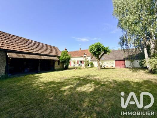 Maison à vendre 210 000 € 6 pièces 4 chambres 207 m² 1 154 m² de terrain Boiscommun 45340