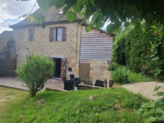 Maison à vendre 149 000 € 4 pièces 2 chambres 94,12 m² 856 m² de terrain Saint-Agne 24520