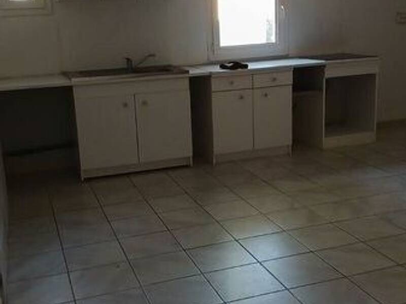 Maison à louer, 45m², SAINT MAXIMIN LA SAINTE BAUME