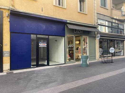Local commercial à louer 719 € 42 m² de surface de vente Centre Ville-Louis Blanc Alès 30100