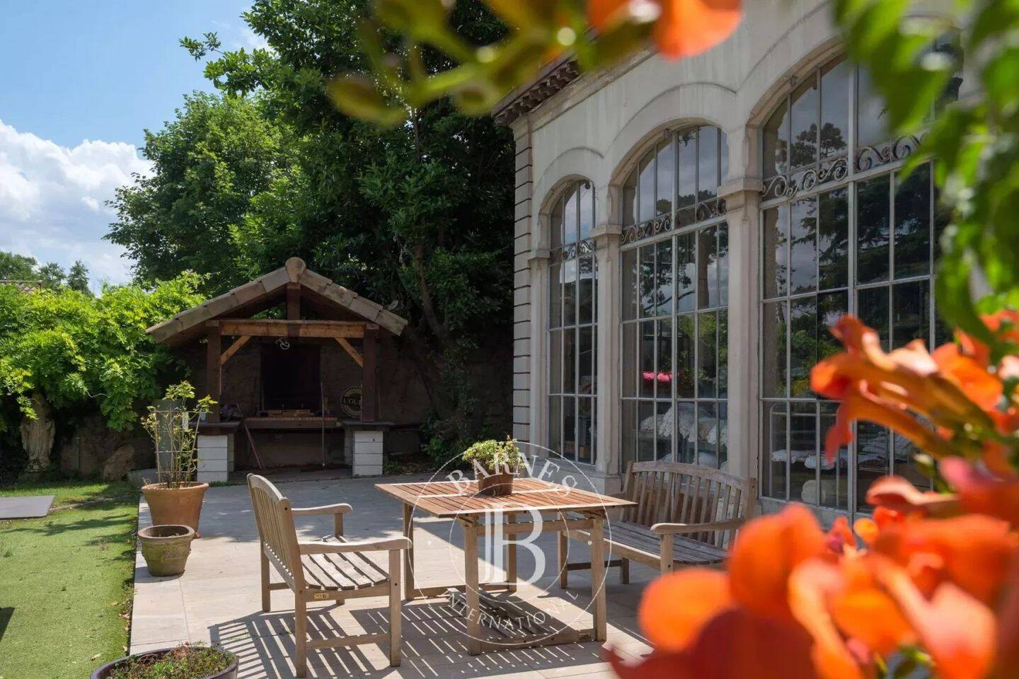 Maison à vendre, 366m², COLLONGES AU MONT D'OR