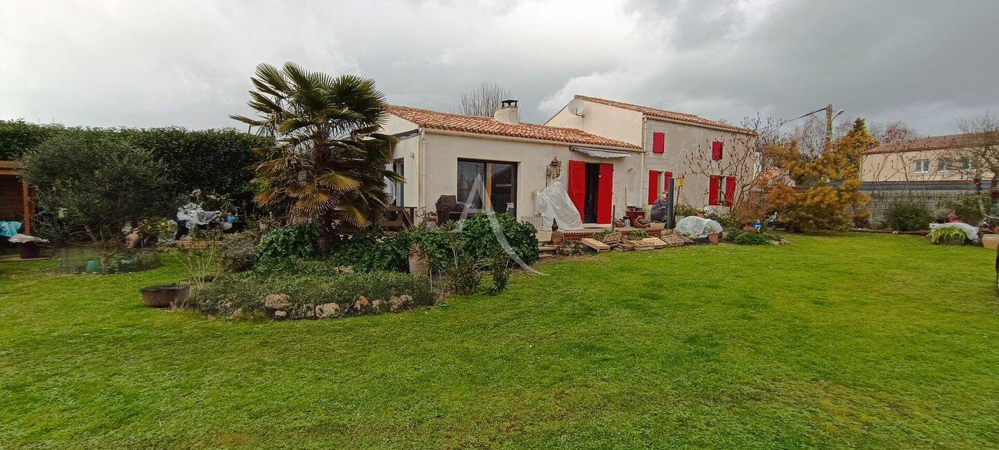 Maison à vendre, 121m², SAINT JUST LUZAC