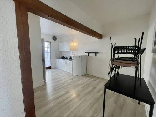 Appartement à louer 615 € 2 pièces 1 chambre 28,3 m² RDC Nord Louvres 95380