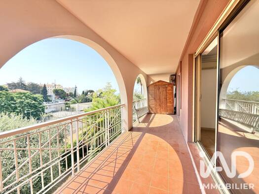 Appartement à vendre 735 000 € 4 pièces 3 chambres 90 m² RDC/2 Cimiez Nice 06100