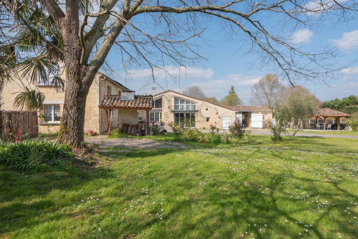 Maison à vendre, 330m², FARGUES SAINT HILAIRE