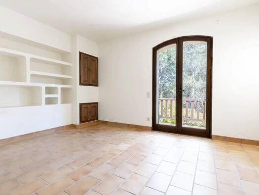 Maison à vendre 899 000 € 6 pièces 4 chambres 180 m² 10 000 m² de terrain Rognes 13840