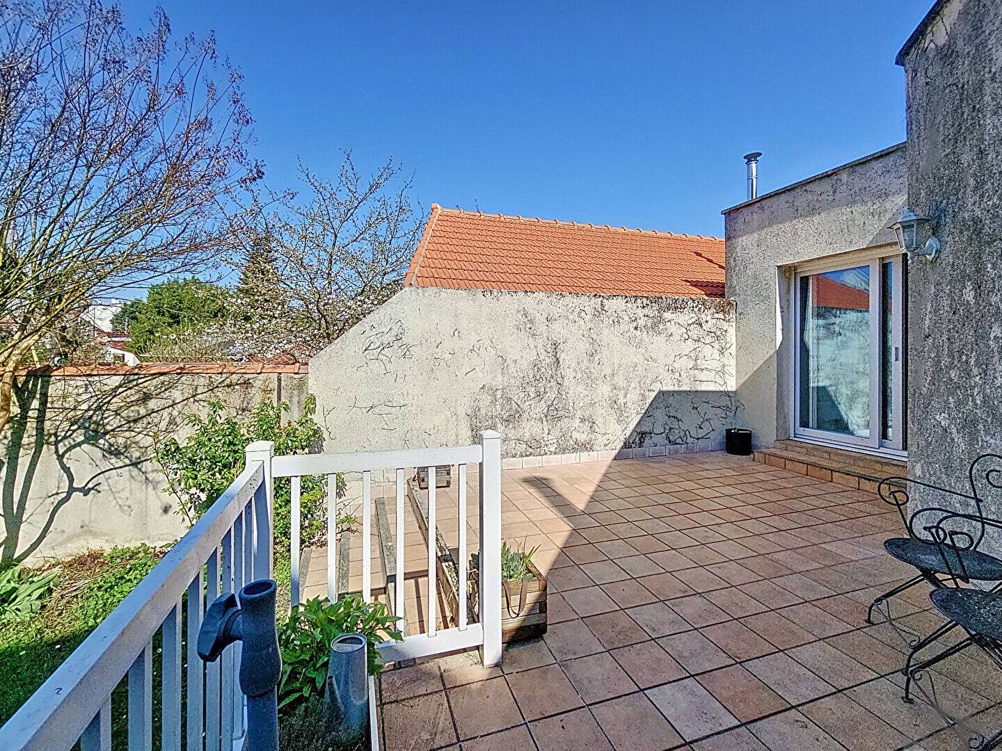 Maison à vendre, 125m², SAINT MAUR DES FOSSES