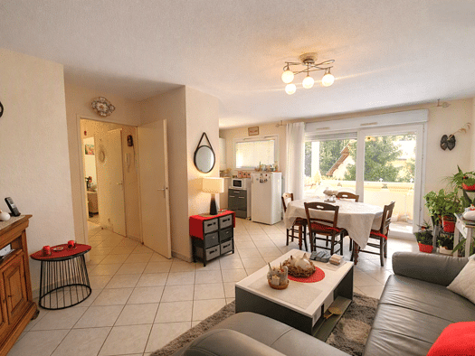 Appartement à vendre 245 000 € 3 pièces 2 chambres 59,45 m² Étage 1/2 Bons-en-Chablais 74890