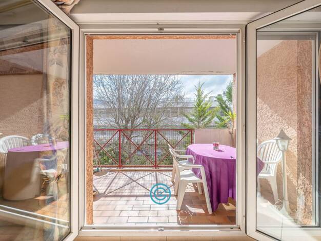 Appartement à vendre 293 000 € 5 pièces 4 chambres 100 m² Étage 2/3 Marseille 9ème 13009