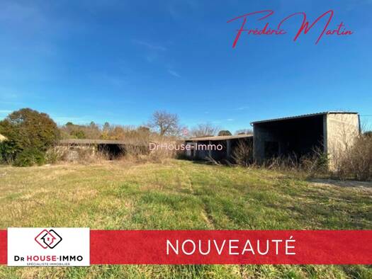Terrain constructible à vendre 219 000 € 300 m² de terrain Castelnau-Valence 30190