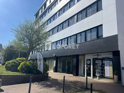 Local commercial à vendre 75 000 € 38 m² de surface de vente Pastières Chartres 28000