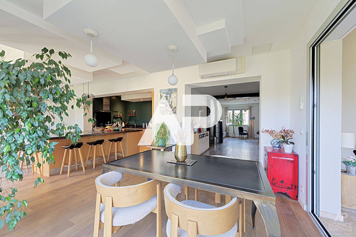 Maison à vendre, 274m², SURESNES