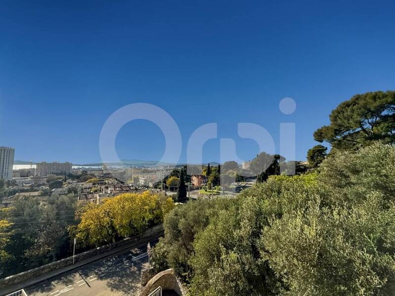 Maison à louer, 220m², TOULON