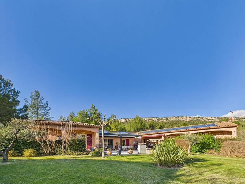 Maison à vendre, 195m², CHATEAUNEUF LE ROUGE