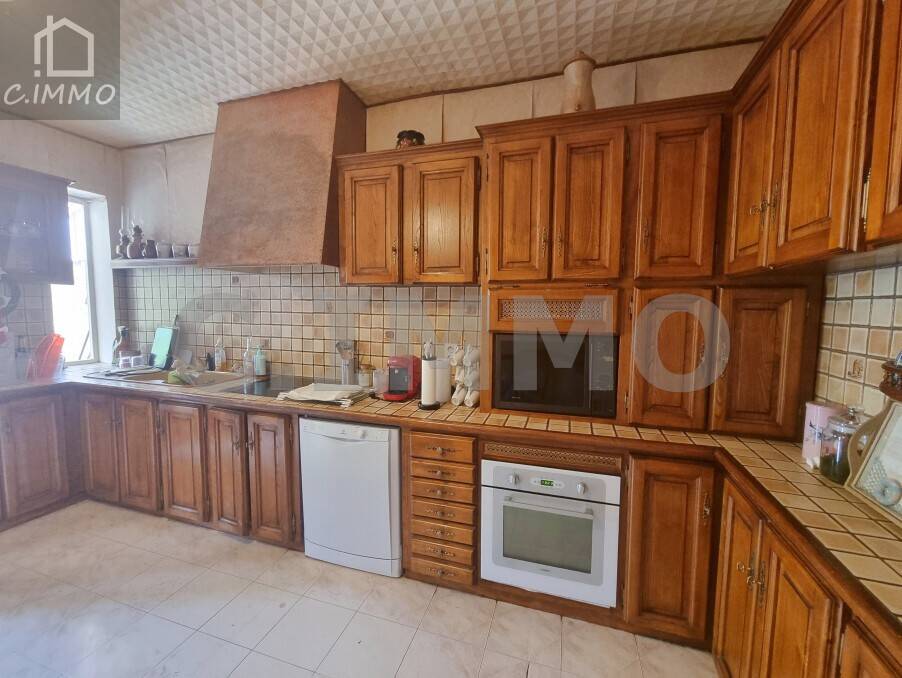Maison à vendre, 182m², POUZOLLES