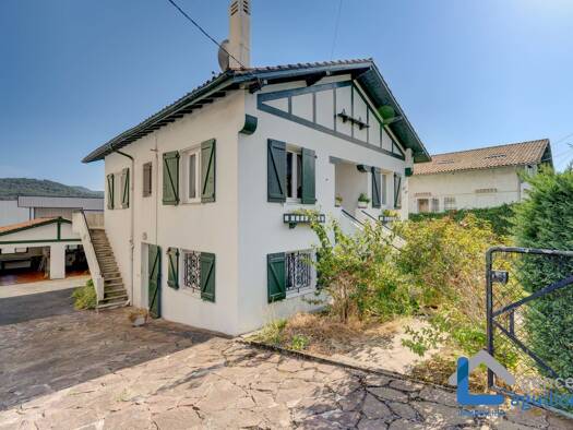 Maison à vendre 559 000 € 6 pièces 4 chambres 151 m² 870 m² de terrain Hendaye 64700