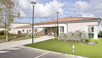 Appartement à vendre 97 000 € 1 pièce 17 m² RDC St Yrieix sur Charente 16710