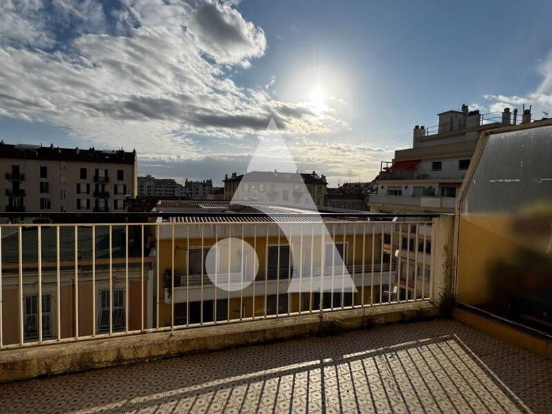 Maison à louer, 28m², NICE