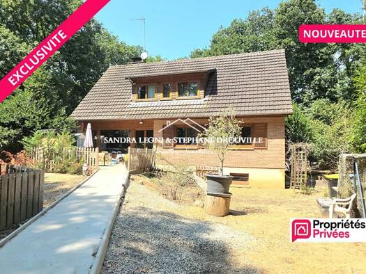 Maison à vendre 299 000 € 6 pièces 4 chambres 160 m² 6 312 m² de terrain Maintenon 28130