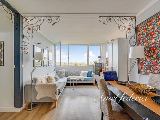 Appartement à vendre 269 000 € 3 pièces 2 chambres 55 m² Étage 4/4 La Pie Saint-Maur-des-Fossés 94100