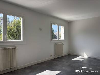 Appartement à louer 575 € 1 pièce 25 m² Étage 2/3 Villard-de-Lans 38250