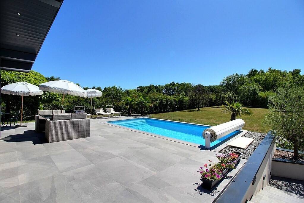 Maison à vendre, 416m², ANTHY SUR LEMAN